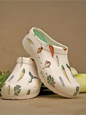 Dansko Kane “Vintage Garden” clogs size 39